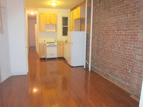 Foto del edificio - 521 E 85th St