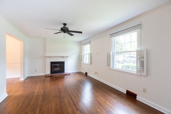 Building Photo - 5839 Wedgewood Dr