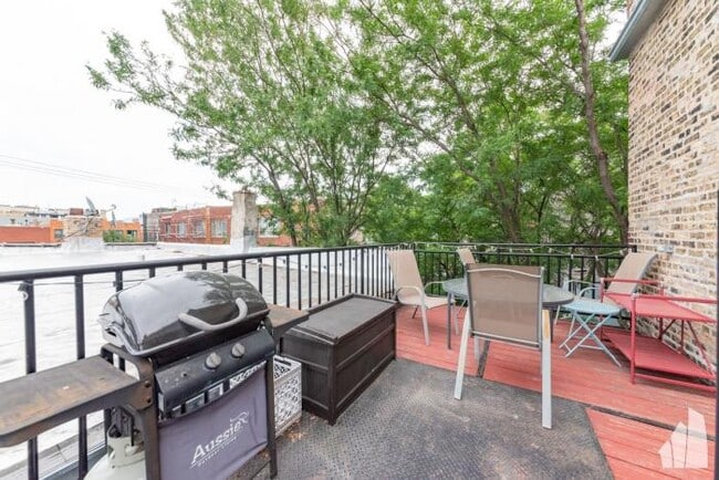 Building Photo - 1 bedroom in Chicago IL 60622