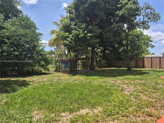 Building Photo - 2321 SW 43rd Way