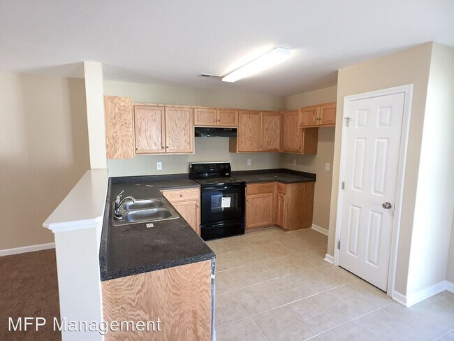Building Photo - 3 br, 2.5 bath House - 2716 S. Ridge