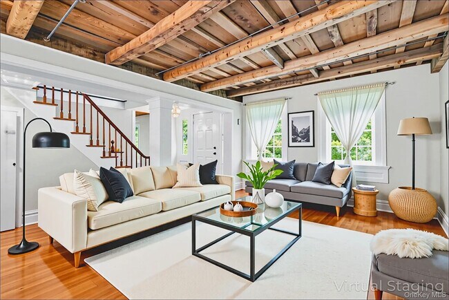 Foto del edificio - 115 Turk Hill Rd