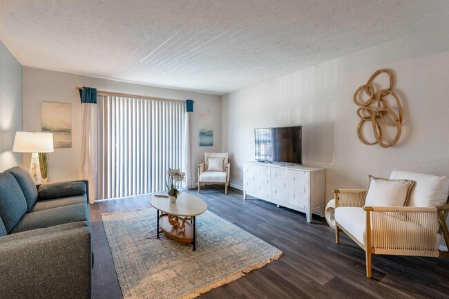 Foto del edificio - Chase Cove Apartments