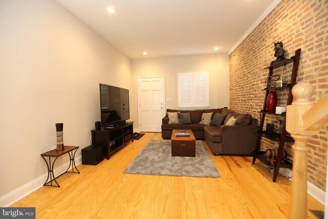 Foto del edificio - 2809 O'Donnell St