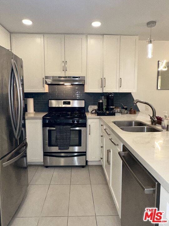 Foto del edificio - 4702 Fulton Ave