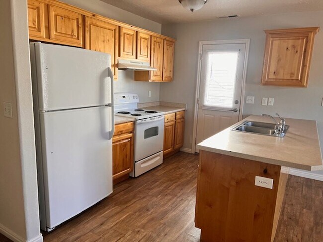 Foto del edificio - 3 Bed 2 bathroom house