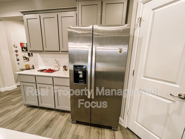 Foto del edificio - 5516 Nelson Pkwy