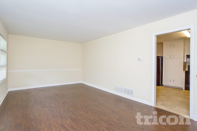 Building Photo - 4045 Bouldervista Dr