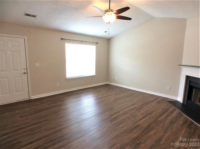 Foto del edificio - 11148 Whitlock Crossing Ct