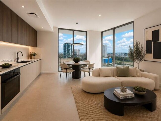 Building Photo - 1400 Biscayne Blvd