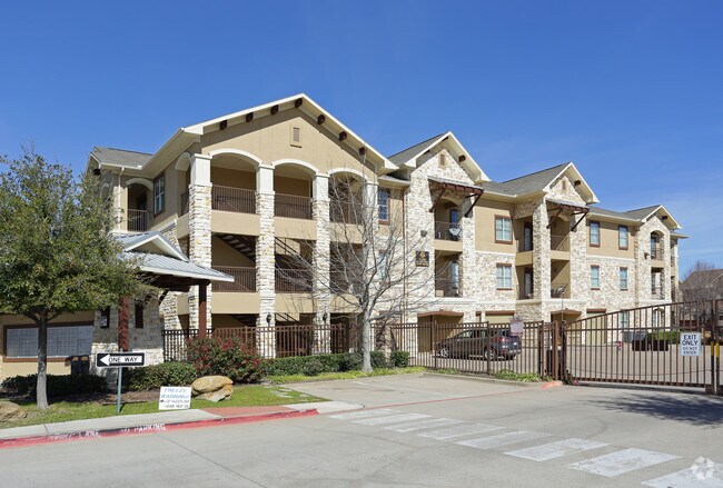 Edificio - Arioso Apartments & Townhomes