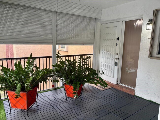 Foto del edificio - 8632 NW 34th Pl