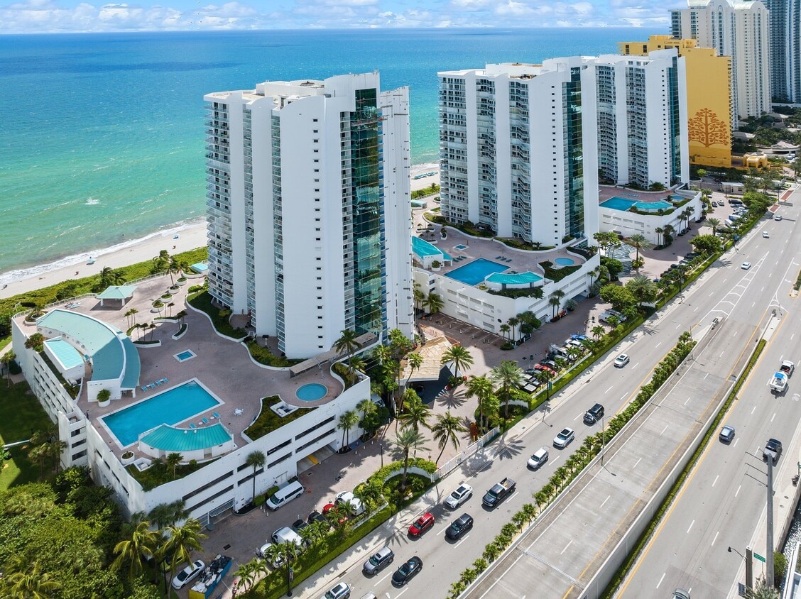 Photo - 16485 Collins Ave (Sunny Isles Beach, FL)