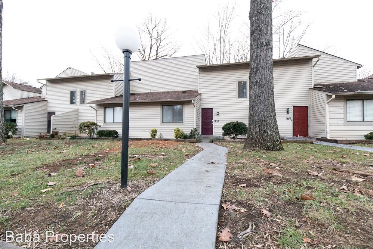 3 br, 2 bath House 1554 Colony Park Rd House Rental in Johnson City