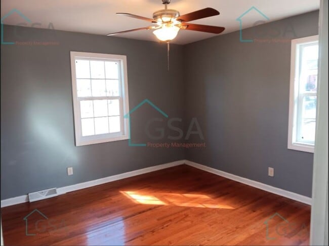 Photo - 106 Keowee Ave Townhome