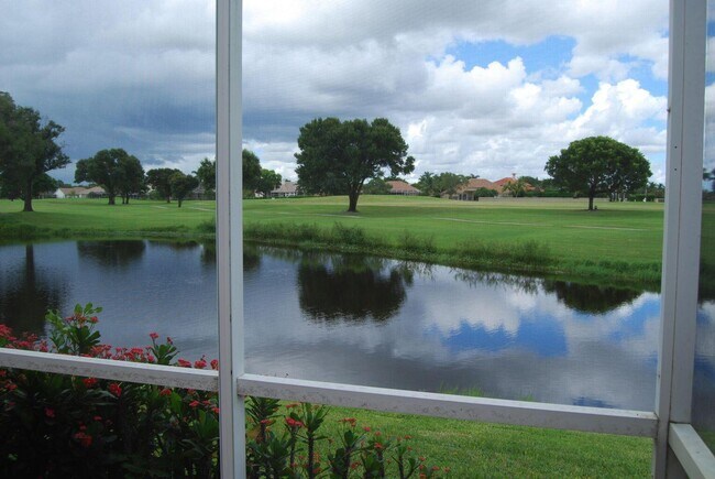 Foto del edificio - 2722 Linkside Dr