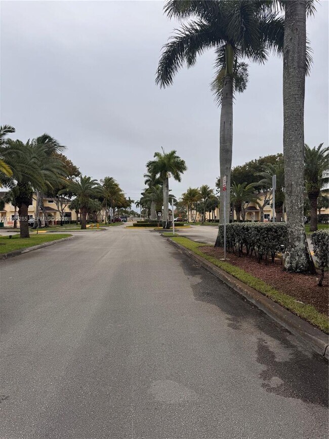 Foto del edificio - 7400 NW 178th St