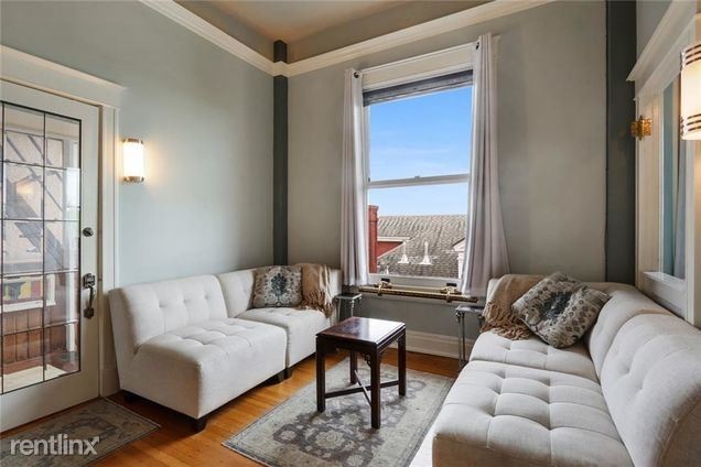 Building Photo - 1 br, 1 bath  - 4900 Saint Charles Ave Apt 4E