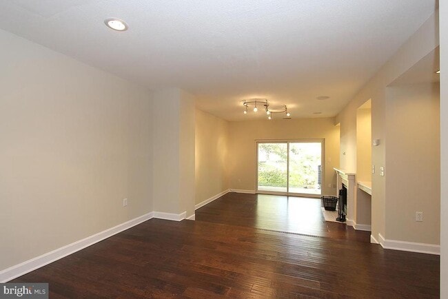 Building Photo - 18112 Windsor Hill Dr