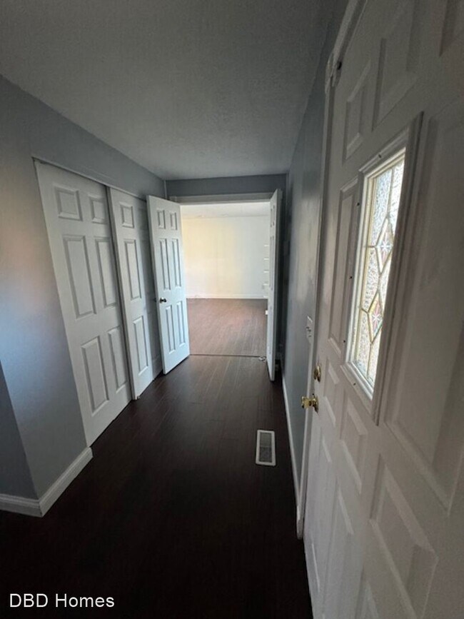 Building Photo - 3 br, 2.5 bath House - 7712 Sunderland Drive