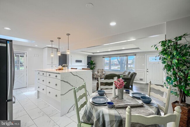 Foto del edificio - 520 White Oak Dr