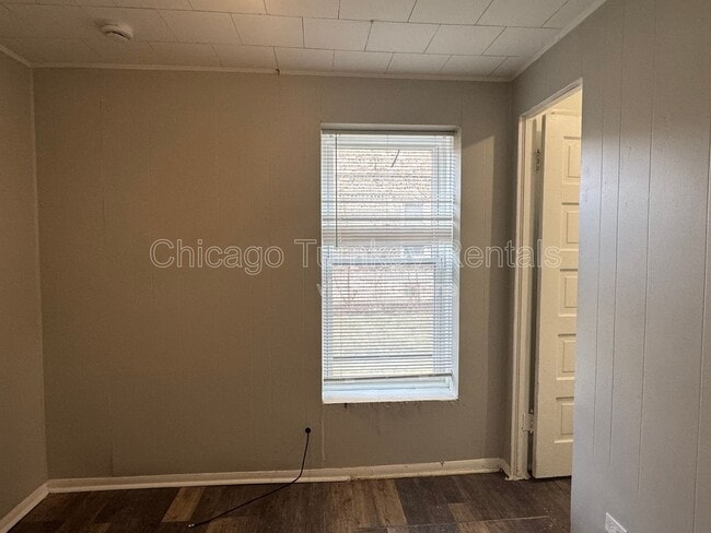 Building Photo - 2320 W 23rd St