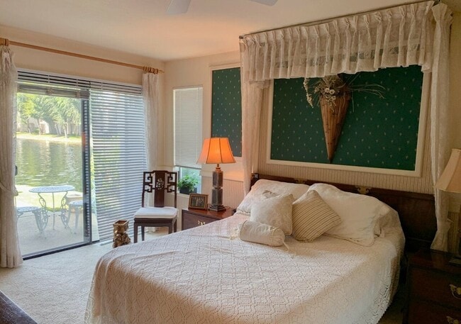 Building Photo - 8000 Kroll Way