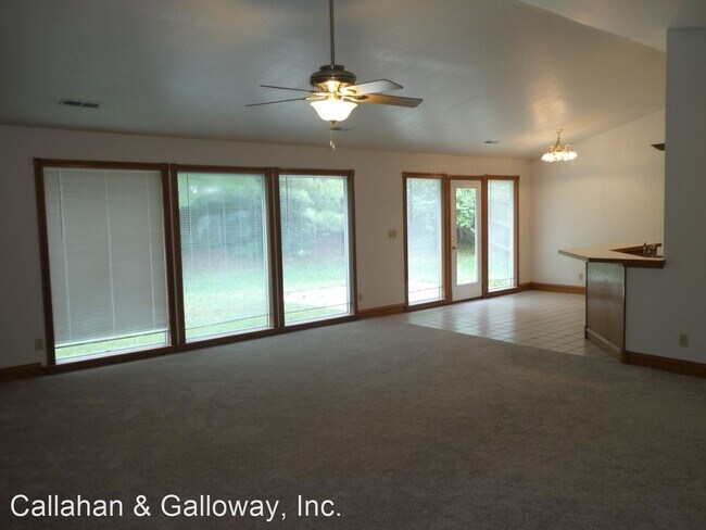 Foto del edificio - 3 br, 2 bath House - 2902 Lake Town Drive