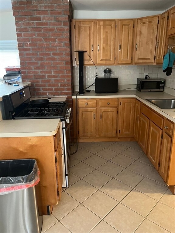 Foto del edificio - 81 Thornton St