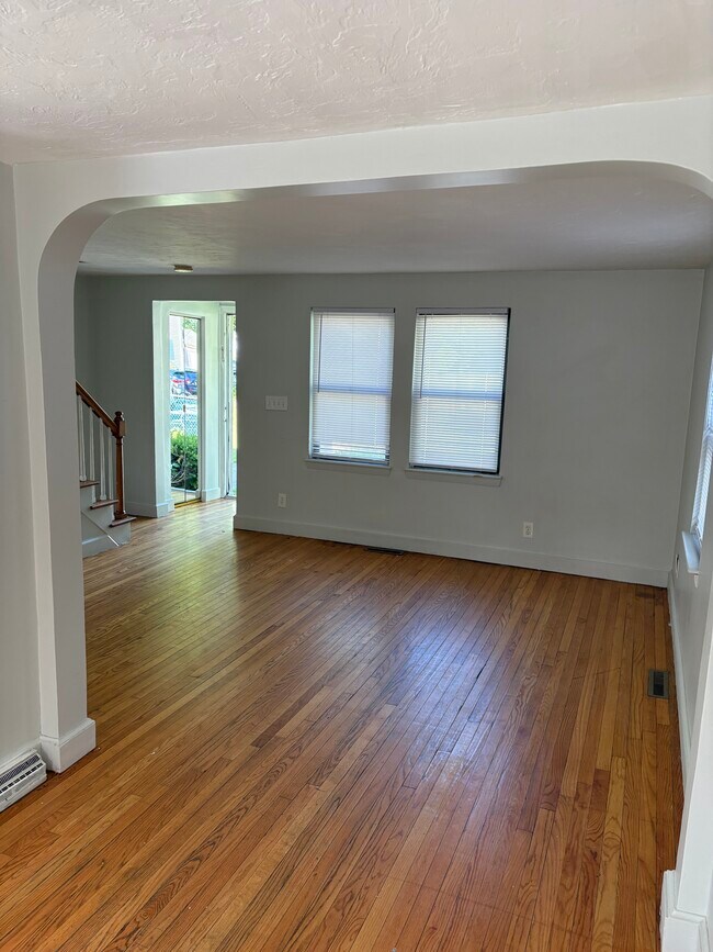 Foto del edificio - 11 Brownell Cir