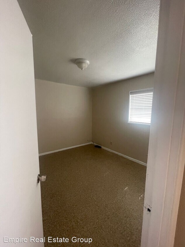 Primary Photo - 3 br, 1 bath House - 1200 N Llano