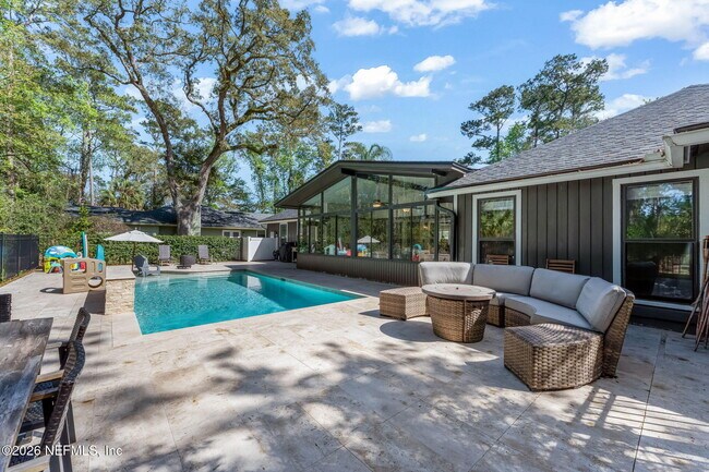 Foto del edificio - 4340 Blue Heron Dr