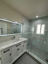 Building Photo - 582 W Huntington Dr