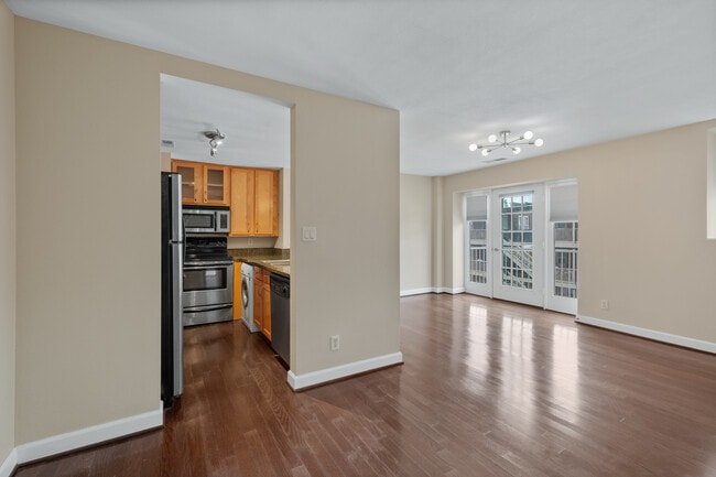Building Photo - 5330 Pershing Ave