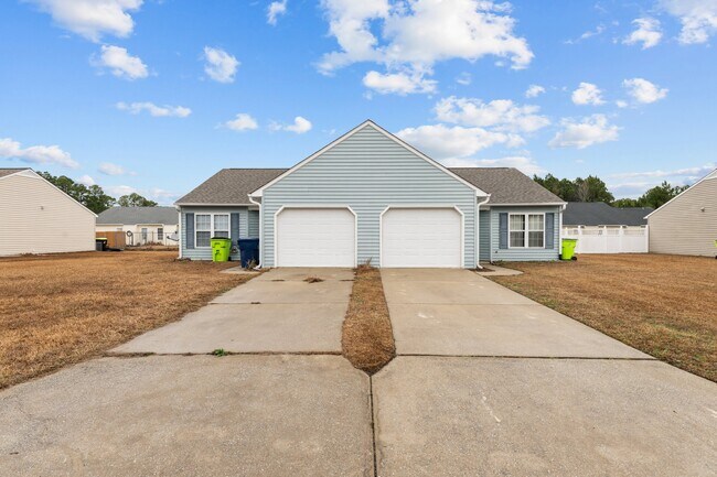 Foto del edificio - 123 Jerrett Ln