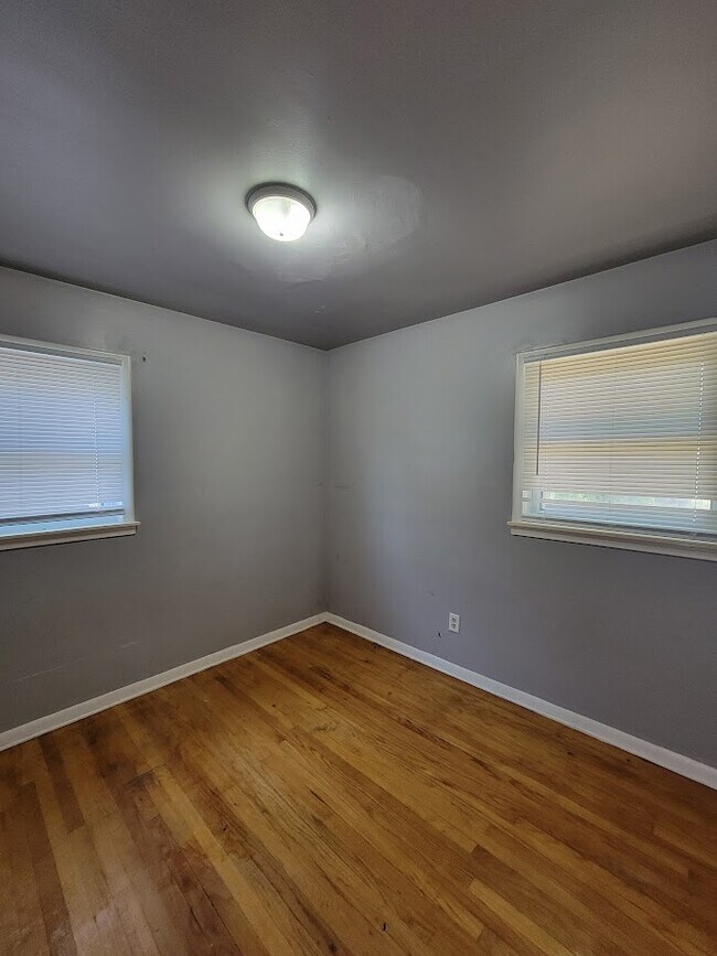 Foto del edificio - 22560 Leewin St