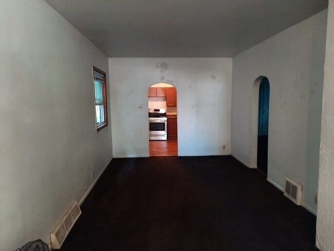 Foto del edificio - 1037/1039 W 10th