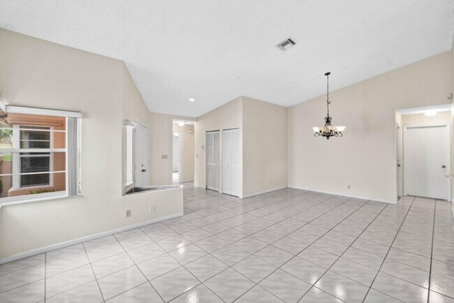 Foto del edificio - 10001 Country Brook Rd