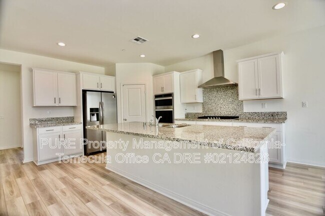 Foto del edificio - 29553 Tulipwood St