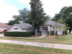 Building Photo - 12415 Lake Valley Dr