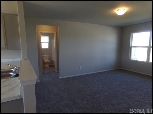 Foto del edificio - 1817 Tiger Lily Ln