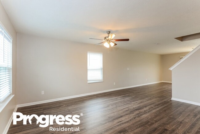 Building Photo - 508 Grassy Bend Dr