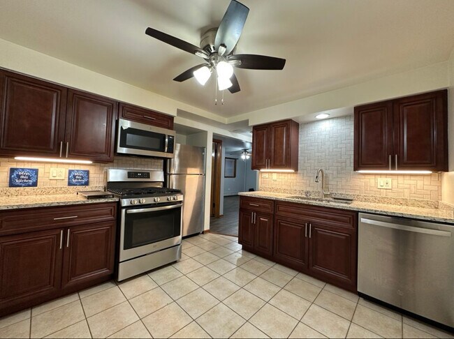 Foto del edificio - 4908 N Harlem Ave
