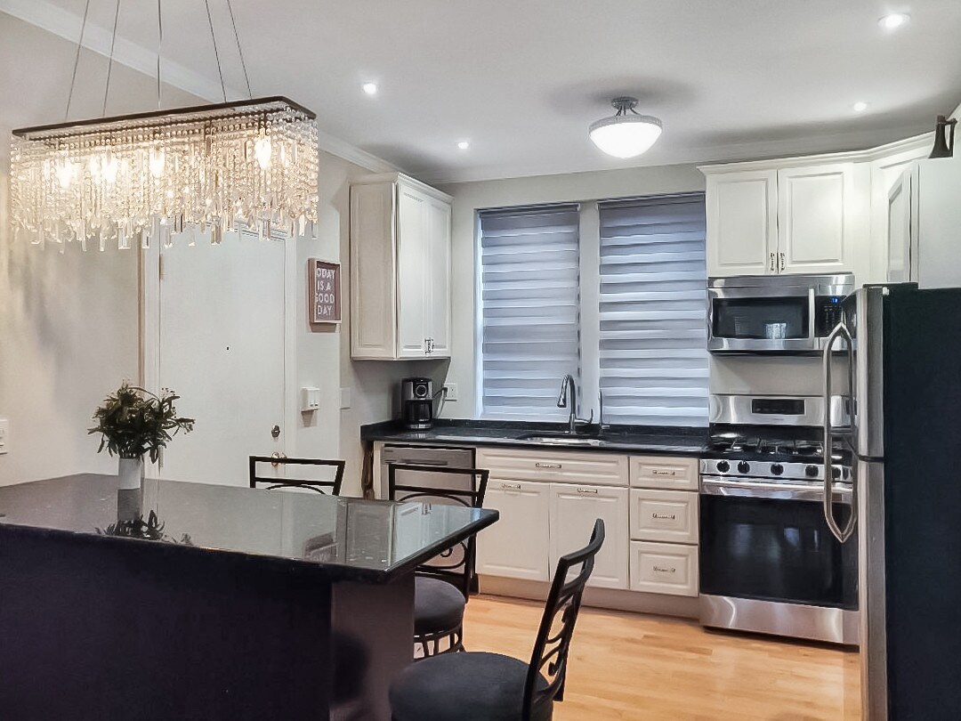 Foto principal - 543 W Brompton Ave