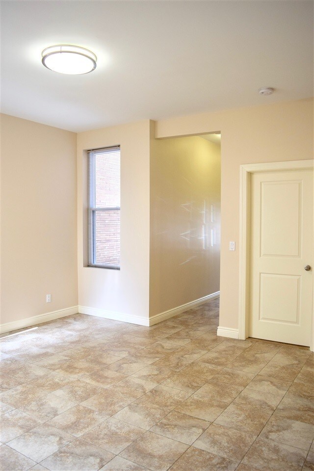 Building Photo - 49 Sherman Pl