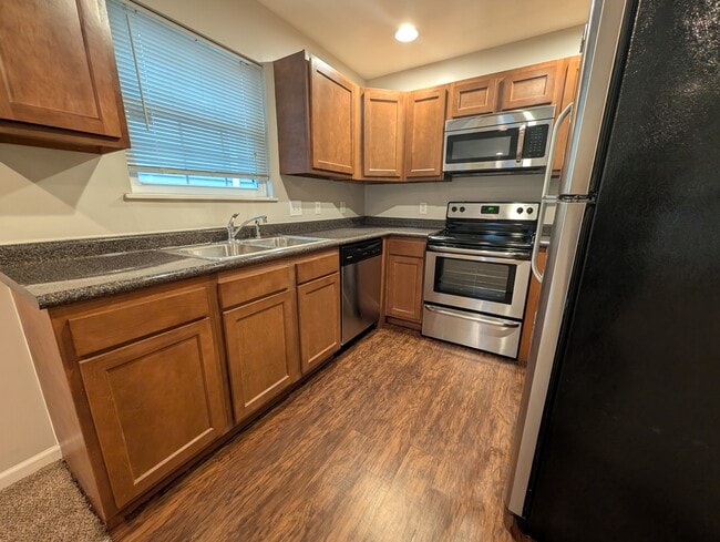 Photo - 825 Camp St House