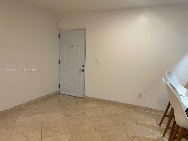 Foto del edificio - 3545 NE 167th St