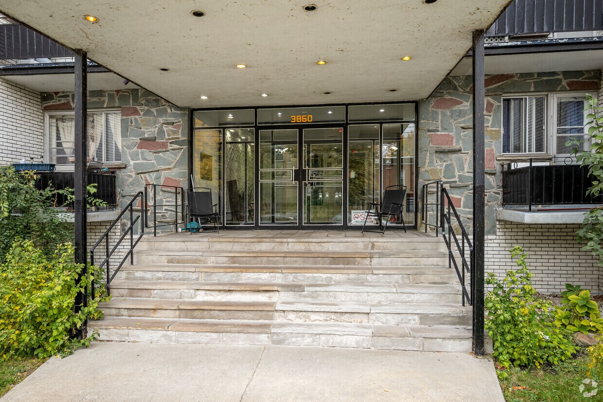 Building Photo - 3860 Du Fort-Rolland