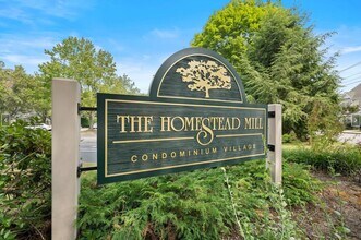 Building Photo - 15 Higgins St