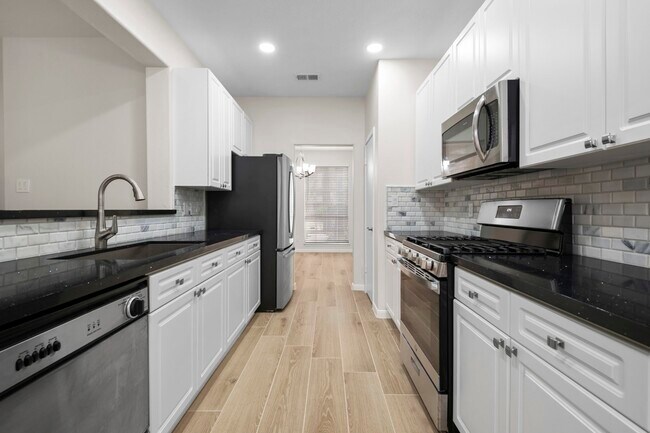 Foto del edificio - 13 E Willowood Ct